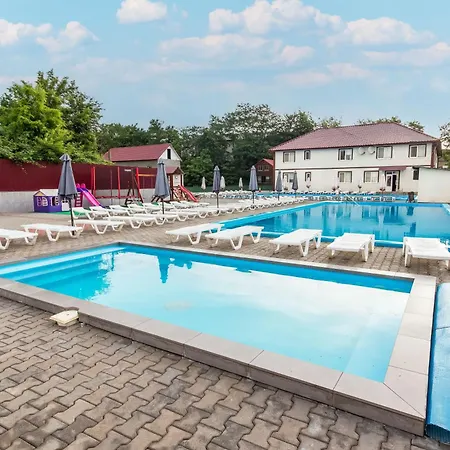 ранчо офре Hotel *